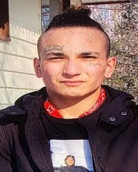 Robert Glossop's Instagram, Twitter & Facebook