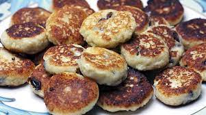 Oggi è carnevale e le frittelle sono protagoniste insieme alle chiacchiere, ce ne sono mille varianti, le ultime che ho provato sono queste frittelle alla ricotta. Ricetta Frittelle Di Ricotta Giornale Del Cibo