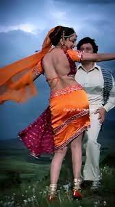 Madhuri Dixit Backless Dance @madhuridixitnene #madhuridixit #backless #madhuridixithot #madhuridixitnene #drnene #dance
