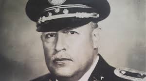 De la revolución a Xibalbá. 1963: El preludio del descenso a la locura