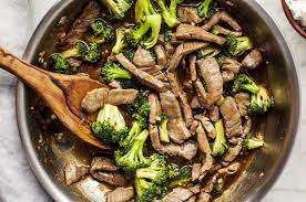 Low Calorie Beef And Broccoli Stir Fry Will Become Your Family S Fave Broccoli Beef Healthy Beef And Broccoli Broccoli Stir Fry
