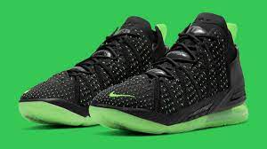 This nike lebron 18 comes dressed in a black and electric green color combination. Nike Lebron 18 Dunkman Release Date Cq9284 005 Sole Collector