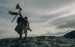 Written in stanzas of alliterative verse, each of which ends in a rhyming bob and wheel, it draws on. The Green Knight Reviewed David Lowery S Boldly Modern Revision Of A Medieval Legend The New Yorker
