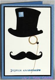 Vous préparez une fête d'anniversaire pour votre enfant. Un Chapeau Haut De Forme Une Moutache Un Monocle Une Carte D Anniversaire Masculine Les 2 Mains Gauches