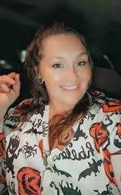 Carlene Cook's Instagram, Twitter & Facebook