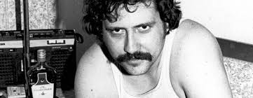 Perché tutti dovremmo leggere Lester Bangs