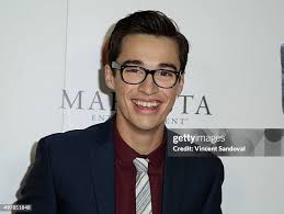 213 Mark And Russell Wild Ride Stock Photos, High-Res Pictures, and Images 