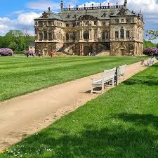 Planen sie ihren grünanlage so, dass die ganze saison oberhalb blumen erfolgreich sein. Palais Im Grossen Garten Palace In Grosser Garten