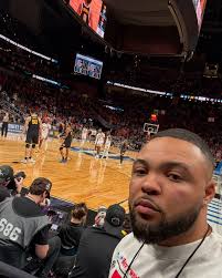 LeekoSuave 🕺🏻 Malik Winston (@letitflyleek23) • Instagram photos and  videos