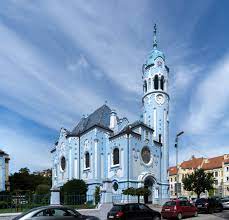 V ktorom architektonickom štýle bol kostolík postavený? Blue Church Wikipedia