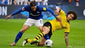You are on page where you can compare teams schalke 04 vs borussia dortmund before start the match. Revierderby Dreadful Dortmund Escape From Schalke With A Lucky Point Sports German Football And Major International Sports News Dw 26 10 2019