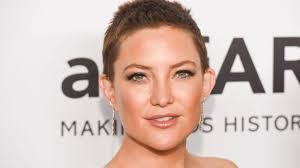 It seems kate hudson is just so excited about her new haircut, she couldn't wait for the blow dryer before sharing a snapshot!. Kate Hudson Debuts A Textured Pixie The Hot New Hair Trend Of 2018 Her Ie