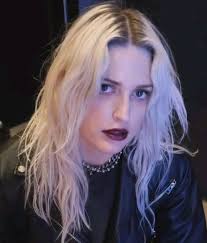 Emily Armstrong Official