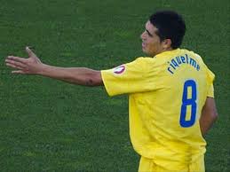 Un jugador mágico para un equipo de leyenda que rozó la final de la. I Was Right To Kick Riquelme Out Of Villarreal Manuel Pellegrini Goal Com
