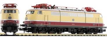 This is certainly true when it comes to the spirit of christmas n scale set. N Scale Minitrix 11201 Passenger Train Steam Europe Epoch Ii Merry Christmas 3 Unit Christmas Starter Set