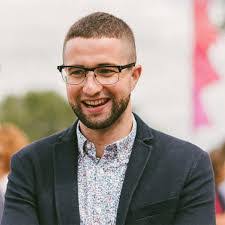 Michael Livesey's Instagram, Twitter & Facebook