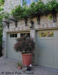 Nice 35 Inspiring Home Garage Door Design Ideas Must See More At Https Homishome Com 2018 09 25 35 Inspiring Garage Door Design Garage Decor Garage Trellis