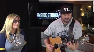 The last few years have found garth working weekends at a. Garth Brooks And Trisha Yearwood S Emotional Home Concert Crashes Facebook Live Cnn