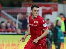 Keven schlotterbeck prefers to play with left foot. Keven Schlotterbeck