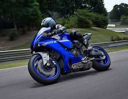 Explore yamaha yzf r1 price in india, specs, features, mileage, yamaha yzf r1 images, yamaha news, yzf r1 review and all other yamaha bikes. 2021 Yzf R1 Yamaha Motor Canada