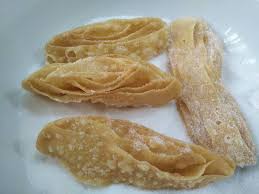 Lidah buaya atau yang dalam nama latinnya disebut dengan aloe vera adalah tanaman yang tumbuh di iklim tropis dengan bentuk menyerupai kaktus. Resepi Step By Step Kuih Tiram Yang Memang Terbaik Hanya Dengan 3 Bahan Je Daily Makan
