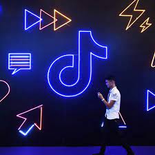 Why Tiktok S China Ties Are Causing A National Security Controversy Vox