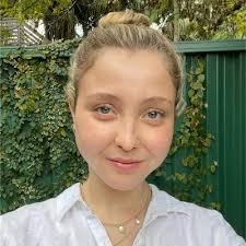 Covering for the usual presenter, last week I hosted the Daily show for  2ser radio