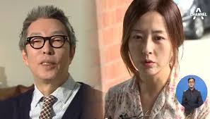 김현정의 뉴스쇼, 처음엔 손톱으로, 중2때 칼로 팔뚝에 자해, sns 보며 학습 초등 5학년에 시작된 자해, 칼로 팔뚝에 하는 수준까지 심해져. ê²½ì°° ì„œì •í¬ ëª© ìƒì²˜ ì‹¬ê° ì¦ì–¸ ì„œì„¸ì› ìží•´í•œ ê²ƒ