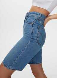 Our collection of bermuda shorts for women includes every possible iteration of this preppy staple, from plain khaki bermuda length shorts for crisp, easy style to high waisted bermuda shorts in cheery prints that show less leg but a. Levi S High Loose Bermuda Short Aritzia Ca
