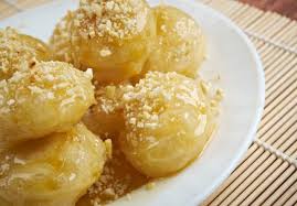 I greci sono considerati uno dei più grandi denti dolci del mondo. 12 Dolci Greci Tipici Da Provare Agrodolce