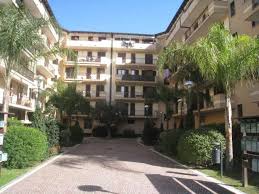 La grimaldi imm.re, propone in affitto, un appartamento ad orta di atella, in zona tranquilla ma decentrata e non servita. Case E Immobili In Vendita Ad Orta Di Atella Pcase It