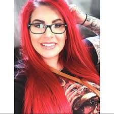 Kacey Thomas's Instagram, Twitter & Facebook