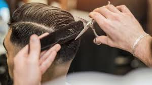 Sur quelles coiffures et coupes miser quand on a les cheveux fins ? Quelles Coupes Et Coiffures Quand On A Les Cheveux Clairsemes Femme Actuelle Le Mag