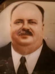 Ok, so here is my Great grandfather's passport from the US. I am wondering  if anyone knows how I can link him to his father Demetrius J. Pantopoulos