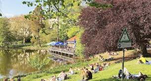 Ricevere la notifica di nuove inserzioni simili a berlino come arrivano. Case A Berlino Conoscete Il Bellissimo Lago Lietzensee Nel Cuore Di Berlino Charlottenburg Noi Abbiamo Una Casa In Vendita Che Sta A Pochi Metri Dall Acqua La Zona