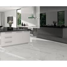 Le carrelage imitation marbre existe en finition mat, brillante ou translucide, en couleur blanc, noir, gris, beige ou bleu, même avec des veines de couleur or. Carrelage Imitation Marbre Blanc 60x120 Cm Varenna Revetement De Sol Interieur 60 X 120 Cm Brillant Vendu Par Boite Cdiscount Bricolage