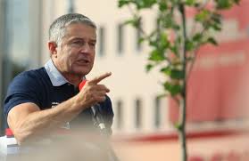 W warszawie grzmi, że dzisiaj czuje się jak w stanie wojennym i że lech kaczyński byłby po naszej stronie. Wladyslaw Frasyniuk Zatrzymany Przez Policje I Zwolniony Po Dwoch Godzinach Nowa Trybuna Opolska