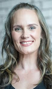 Kim Looney's Instagram, Twitter & Facebook