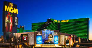 Mgm Grand Mandalay Bay Sold To Investment Group For 2 5 Billion Eater Vegas