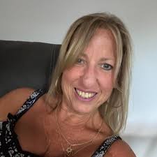 Let's welcome our new members! Hi guys! Thanks for joining us. Please post  a photo, tell us where you're from and why you love Pickleball... Kraig  Mcnally, Traci DeHeer, Terry Aleksic, Yong