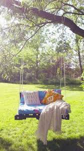 Ein Traum Fur Den Garten Paletten Schaukel Palettenmania Diy Hinterhof Veranda Bett Mobel Aus Paletten