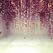 Decoracion Flower Installation Cascading Flowers Hanging Flowers