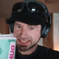 Goose Goes to the Vet! 🦎❤️ Today, Goose had another exciting adventure—he  visited the amazing team at VCA Wakefield Animal Hospital for a full  checkup! He spent time with Dr. Brent Couts