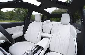 Hasil gambar untuk mitsubishi expander interior