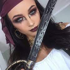 Have You Guys Seen My Halloween Tutorial Yet I Love How It Turned Out Inspired By The Lovely B Pirate Makeup Halloween Tutorial Pirate Halloween Costumes