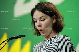 During the first wave, when the government's approach was the envy of the world, she refrained from criticism, while stressing the need to help children from more disadvantaged families. Annalena Baerbock 1 Metropolico