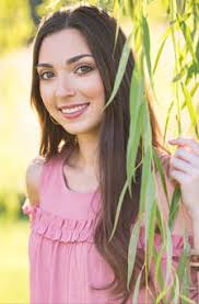 Danielle Ham's Instagram, Twitter & Facebook