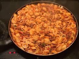 Ina garten's simple weeknight bolognese is packed with rich flavors, while her lemon pasta only takes 10 minutes to whip up. How To Make Ina Garten S Easy Weeknight Pasta With Bolognese Sauce