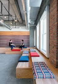 Shout It Out Yelp S San Francisco Hq By Studio O A Office Interiors Office Space Tiered Seating