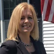 Dawn Weldon's Instagram, Twitter & Facebook